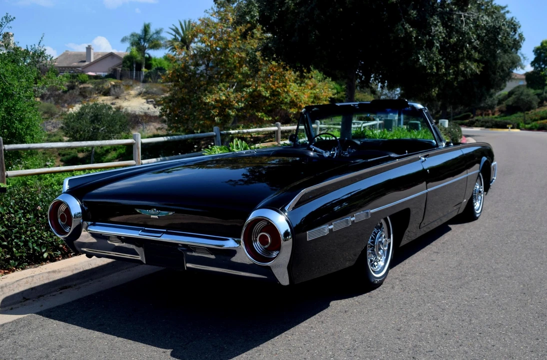1962 Ford Thunderbird 3rd Gen - Image 16 of 31