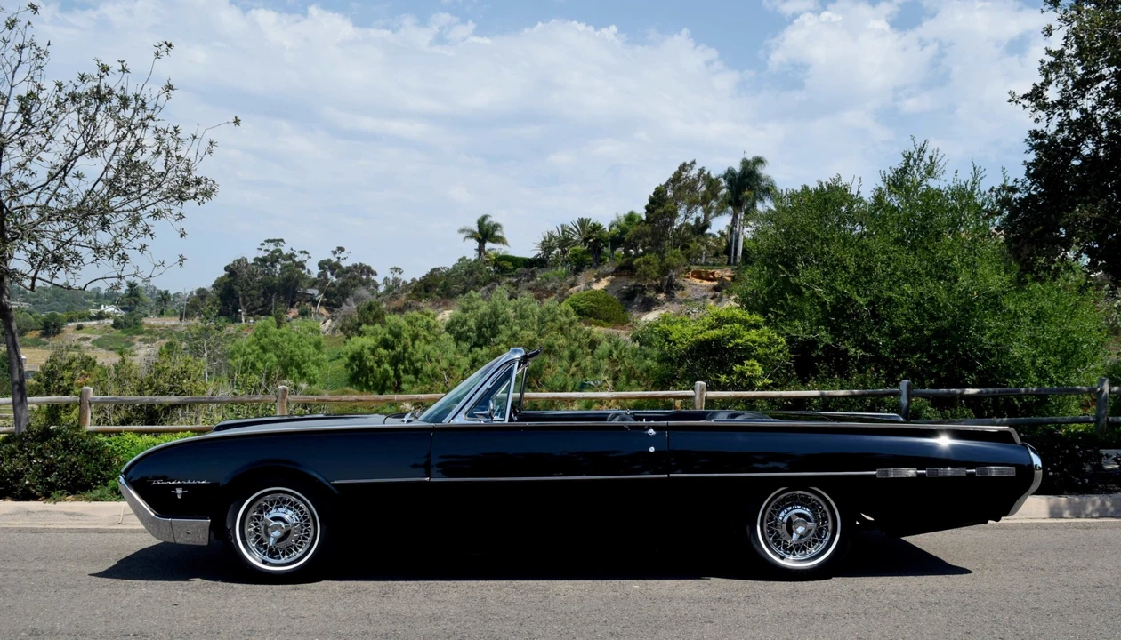 1962 Ford Thunderbird 3rd Gen - Image 8 of 31