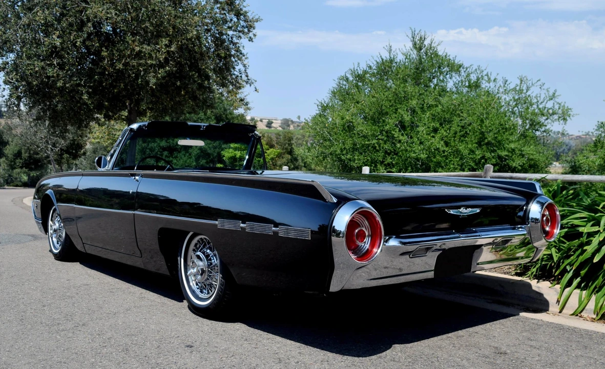 1962 Ford Thunderbird 3rd Gen - Image 12 of 31