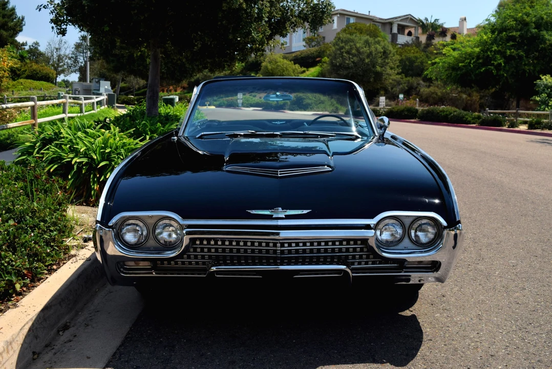 1962 Ford Thunderbird 3rd Gen - Image 2 of 31