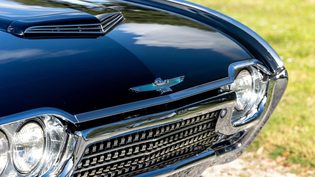 1962 Ford Thunderbird 3rd Gen - Image 9 of 31