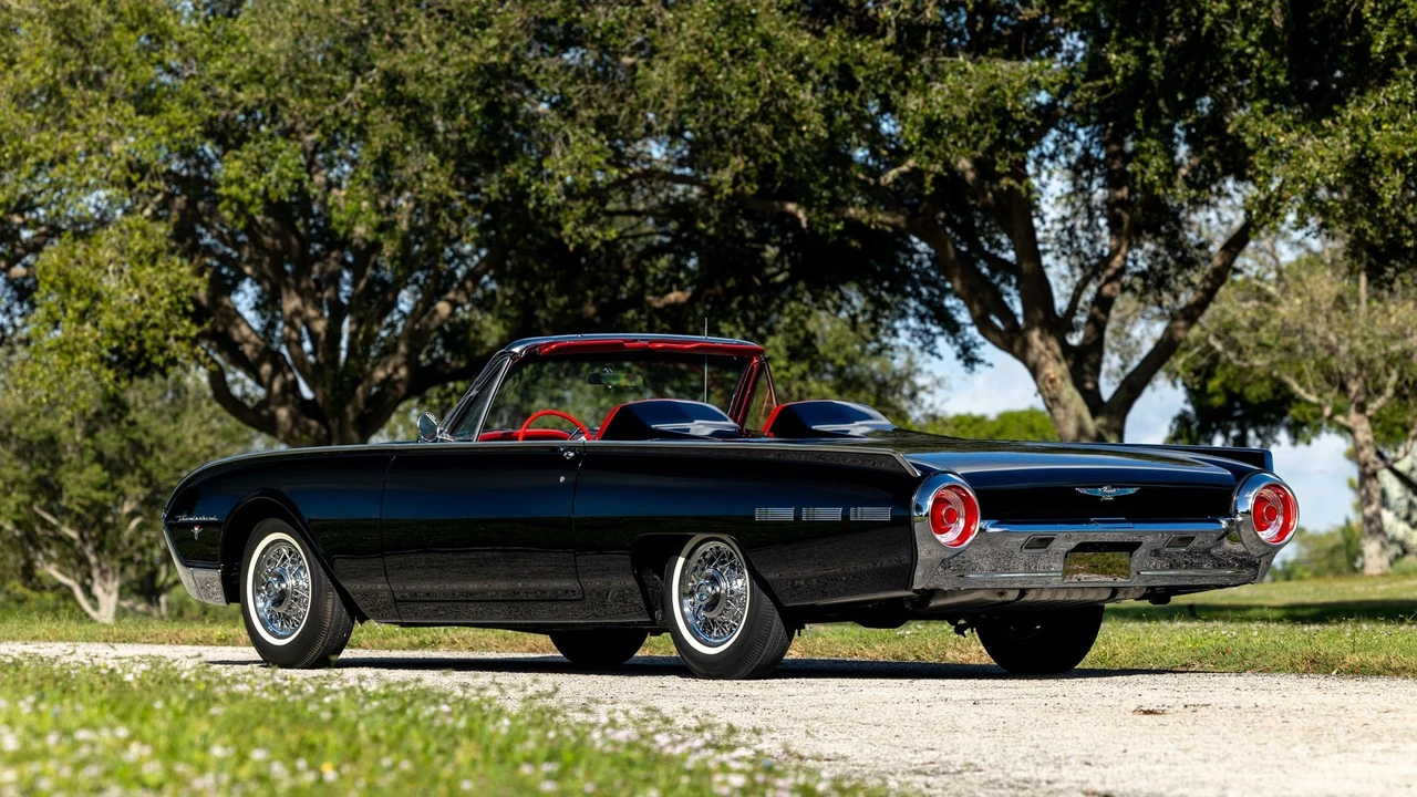 1962 Ford Thunderbird 3rd Gen - Image 5 of 31