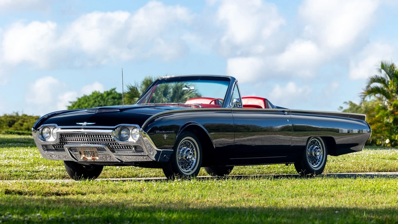 1962 Ford Thunderbird 3rd Gen - Image 13 of 31