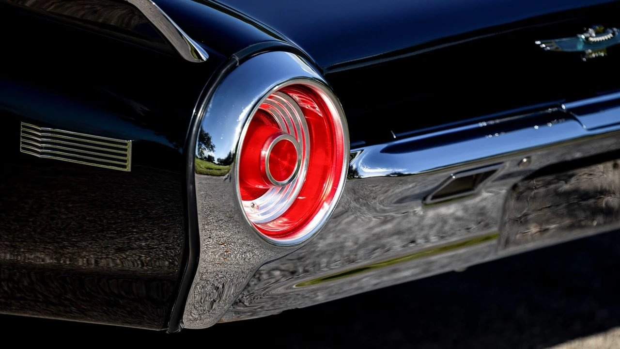 1962 Ford Thunderbird 3rd Gen - Image 24 of 31