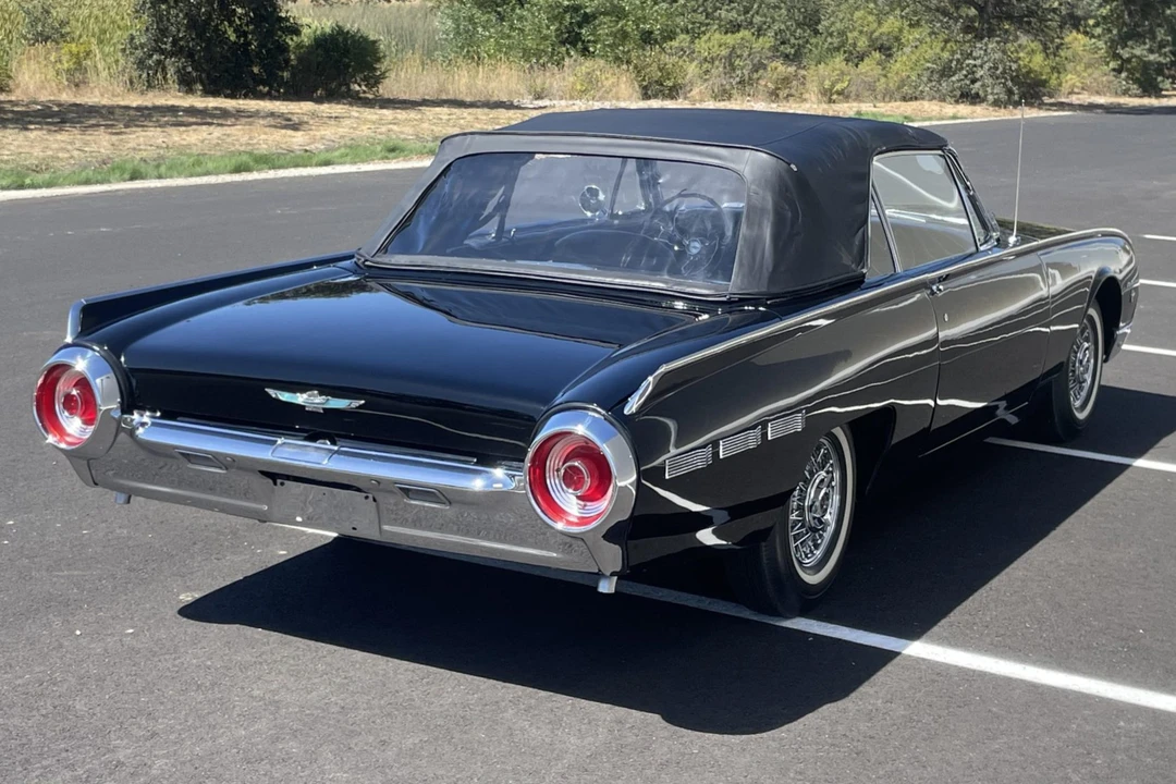 1962 Ford Thunderbird 3rd Gen - Image 4 of 31
