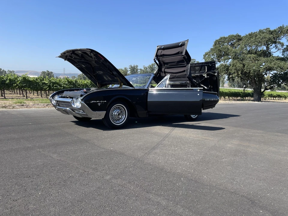 1962 Ford Thunderbird 3rd Gen - Image 27 of 31