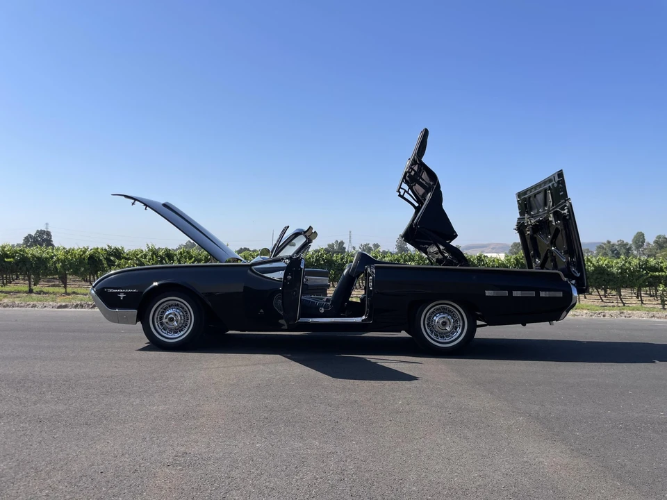 1962 Ford Thunderbird 3rd Gen - Image 28 of 31