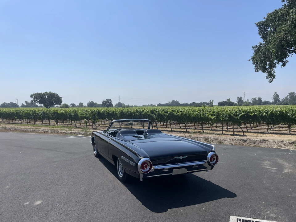 1962 Ford Thunderbird 3rd Gen - Image 12 of 31