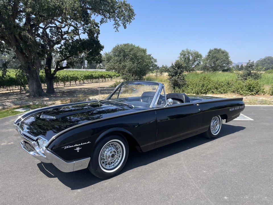 1962 Ford Thunderbird 3rd Gen - Image 22 of 31