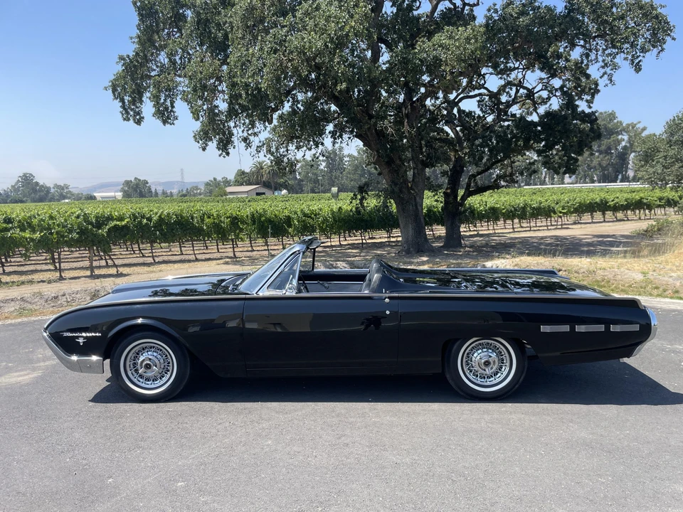 1962 Ford Thunderbird 3rd Gen - Image 23 of 31