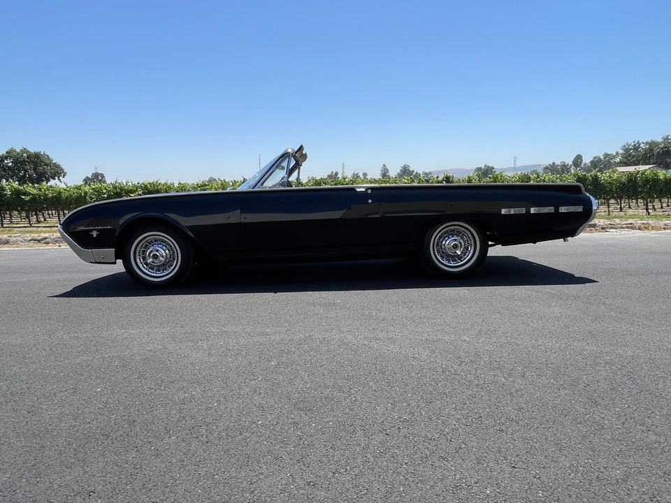 1962 Ford Thunderbird 3rd Gen - Image 9 of 31