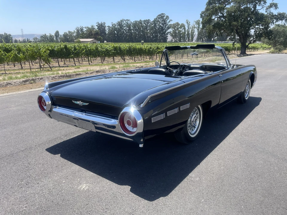 1962 Ford Thunderbird 3rd Gen - Image 16 of 31