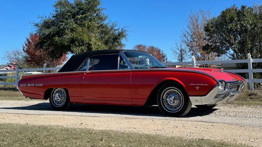 1962 Ford Thunderbird 3rd Gen - Image 4 of 8