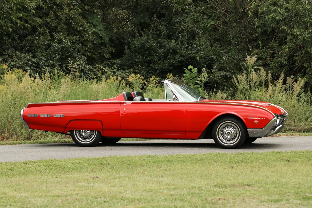 1962 Ford Thunderbird 3rd Gen - Image 14 of 31