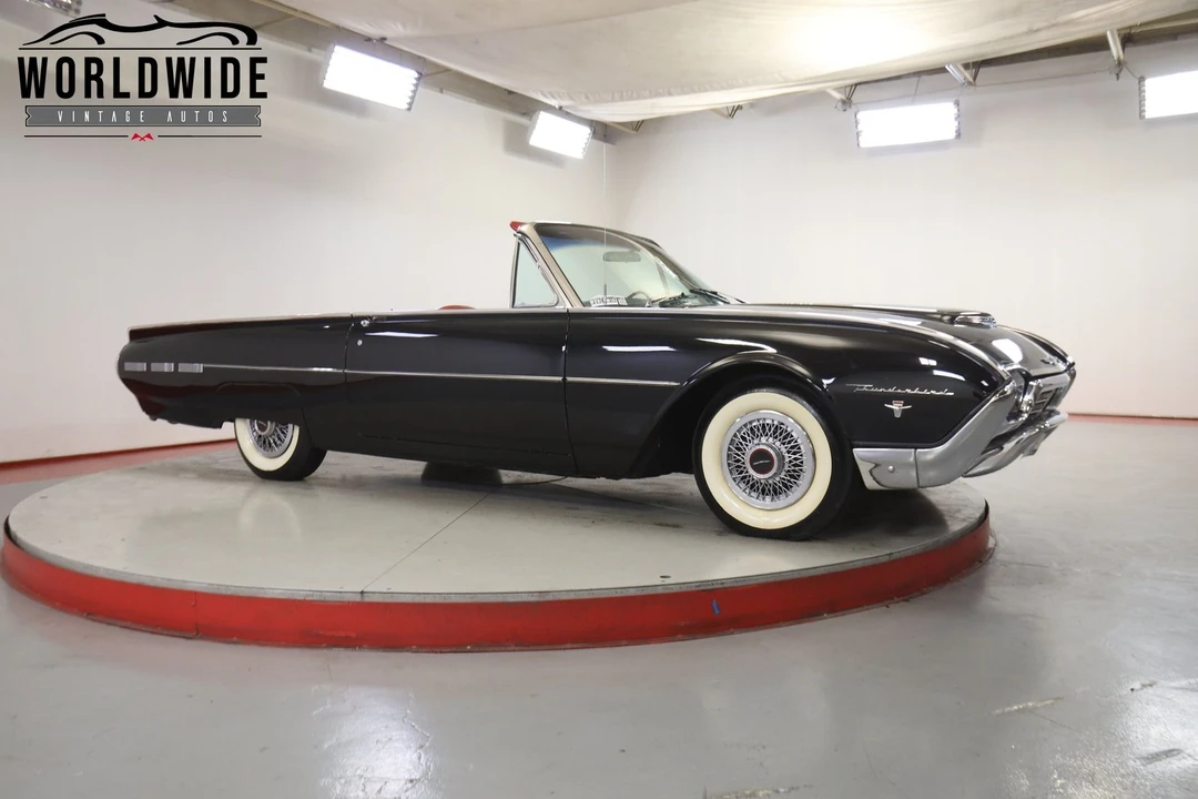 1962 Ford Thunderbird 3rd Gen - Image 2 of 12