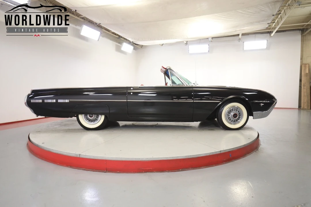 1962 Ford Thunderbird 3rd Gen - Image 4 of 12