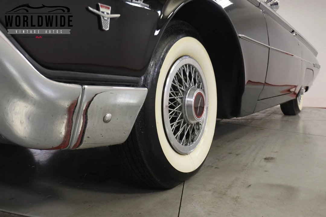 1962 Ford Thunderbird 3rd Gen - Image 11 of 12