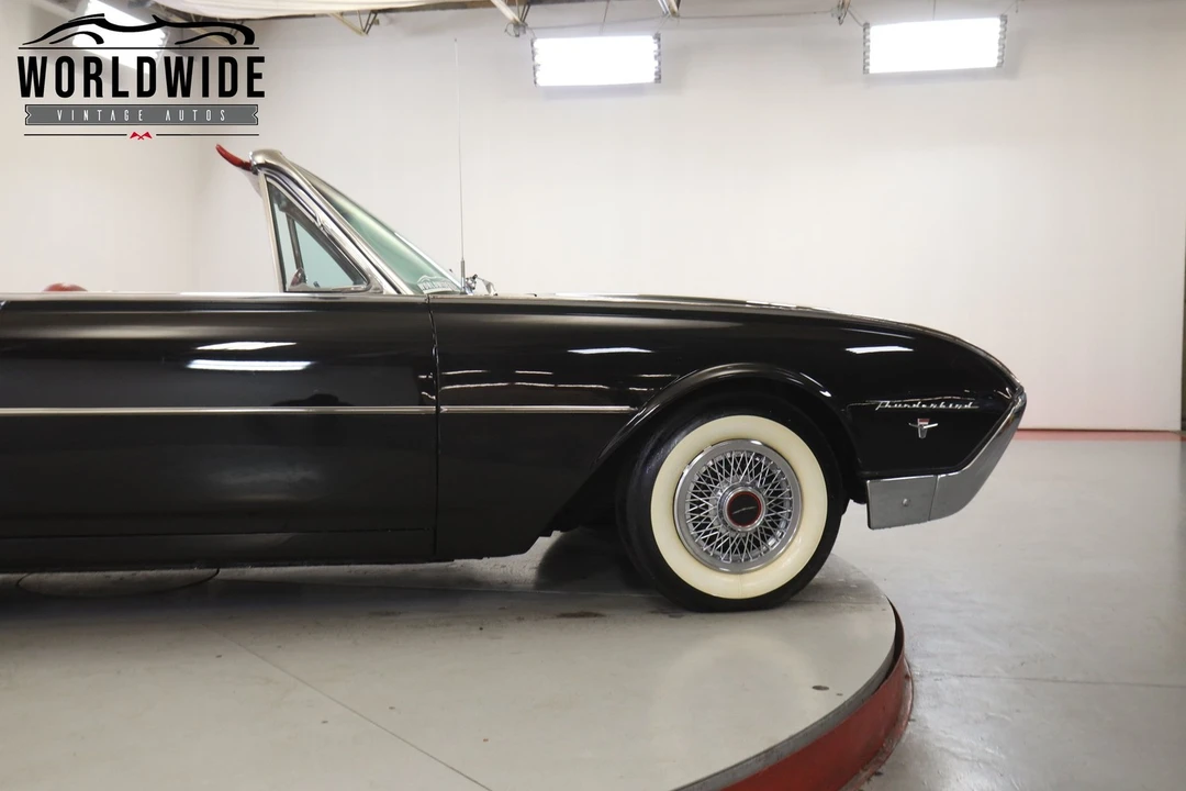1962 Ford Thunderbird 3rd Gen - Image 8 of 12