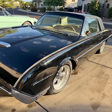 1962 Ford Thunderbird