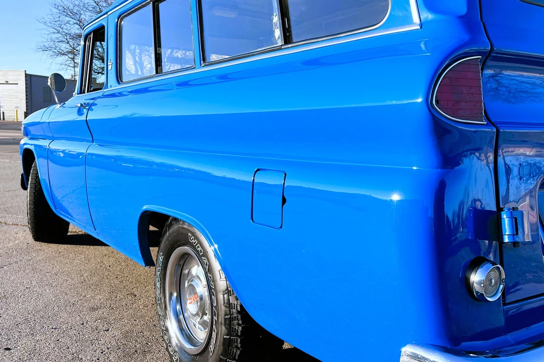 1962 GMC Suburban 5th Gen - Image 23 of 31