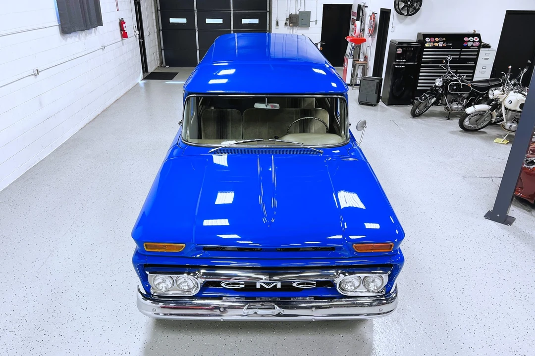 1962 GMC Suburban 5th Gen - Image 16 of 31