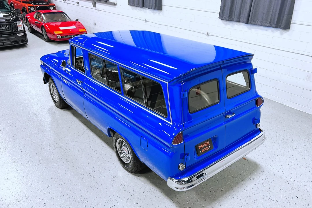 1962 GMC Suburban 5th Gen - Image 7 of 31