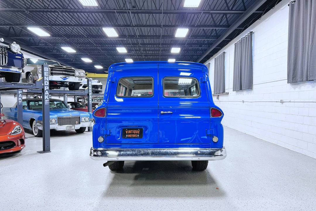 1962 GMC Suburban 5th Gen - Image 9 of 31