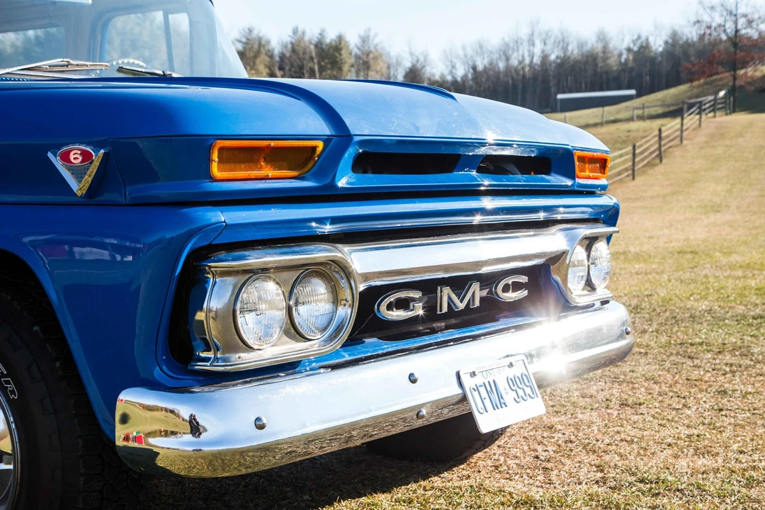 1962 GMC Suburban 5th Gen - Image 24 of 31