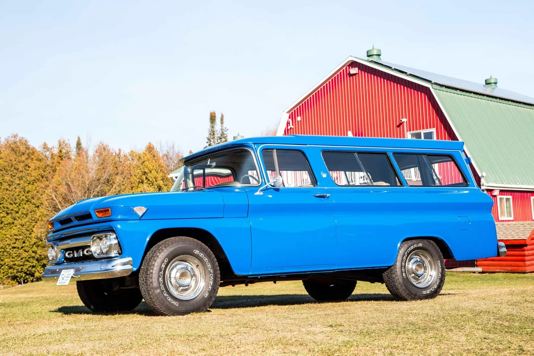 1962 GMC Suburban 5th Gen - Image 3 of 31