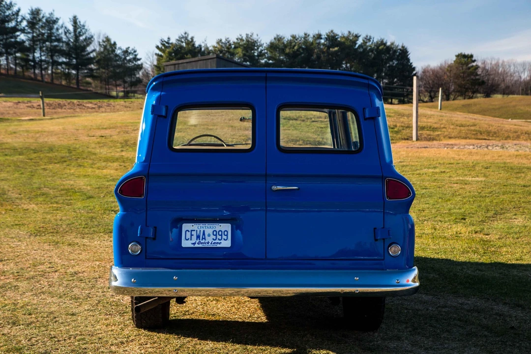1962 GMC Suburban 5th Gen - Image 17 of 31