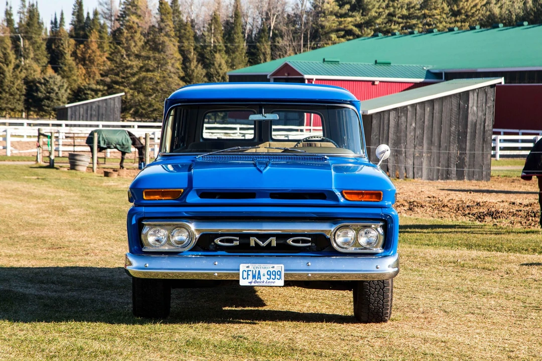 1962 GMC Suburban 5th Gen - Image 5 of 31