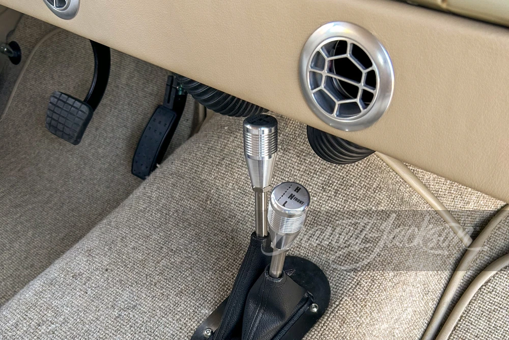 1962 GMC Suburban 5th Gen - Image 20 of 24