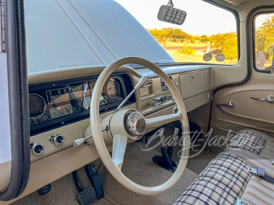 1962 GMC Suburban 5th Gen - Image 10 of 24
