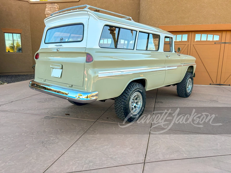 1962 GMC Suburban 5th Gen - Image 16 of 24