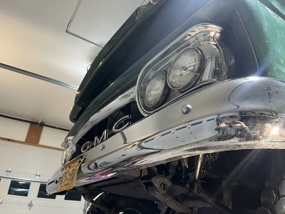 1962 GMC Suburban 5th Gen - Image 10 of 31