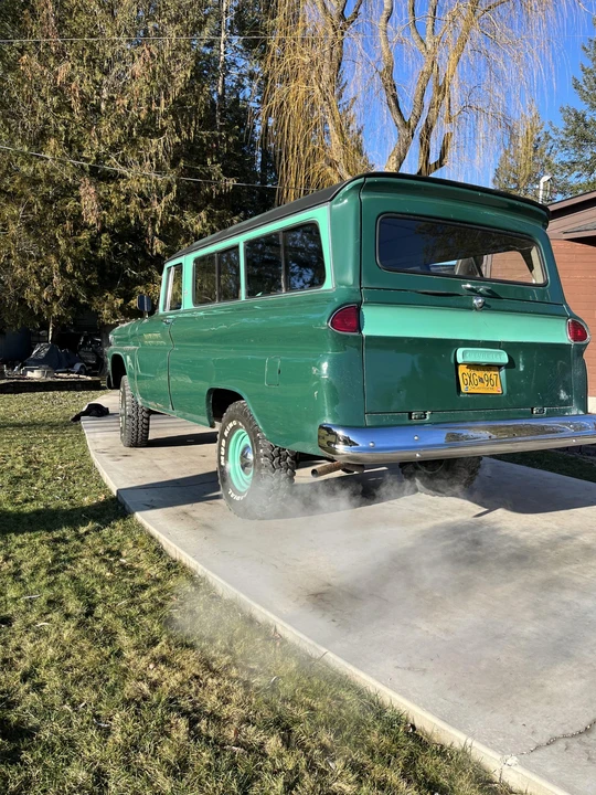 1962 GMC Suburban 5th Gen - Image 4 of 31