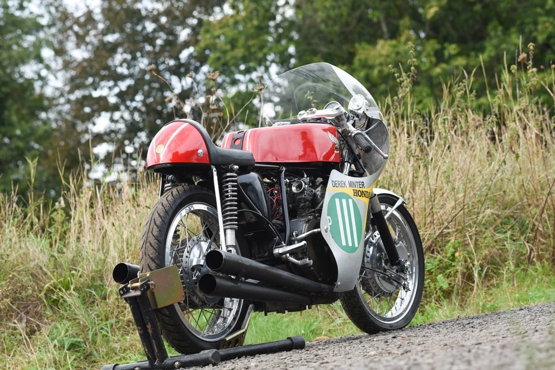 1962 Honda Motorcycles - Image 18 of 30
