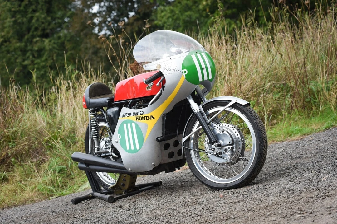 1962 Honda Motorcycles - Image 5 of 30