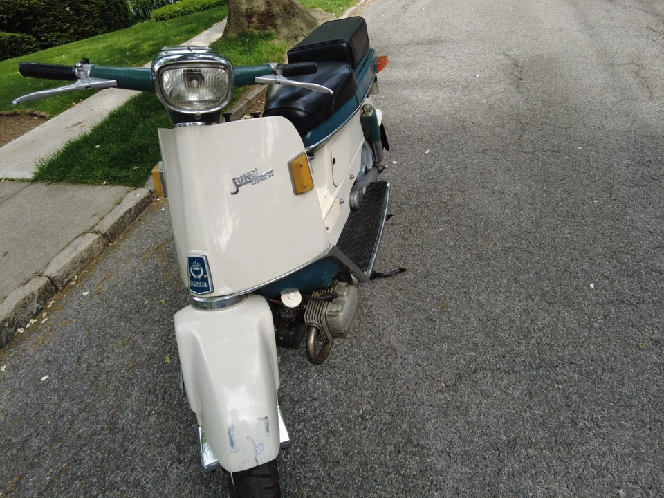 1962 Honda Motorcycles - Image 3 of 31