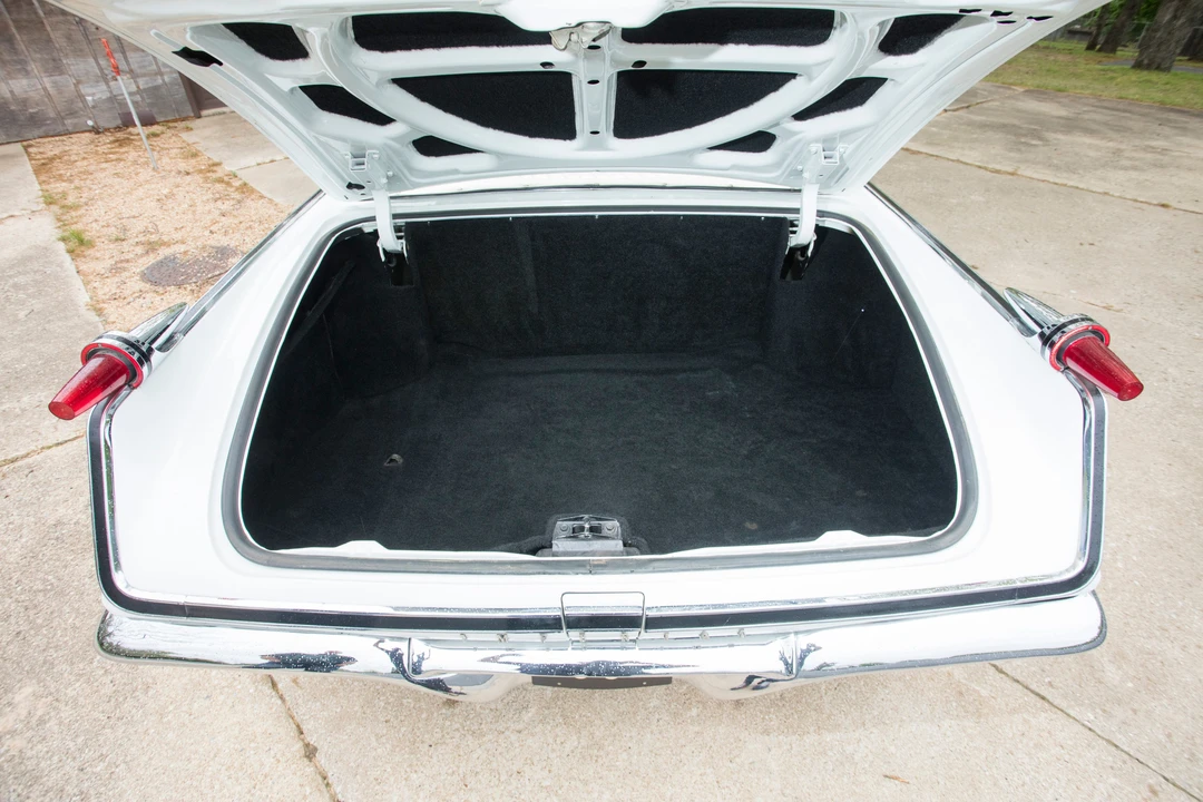 1962 Imperial Crown - Image 8 of 31