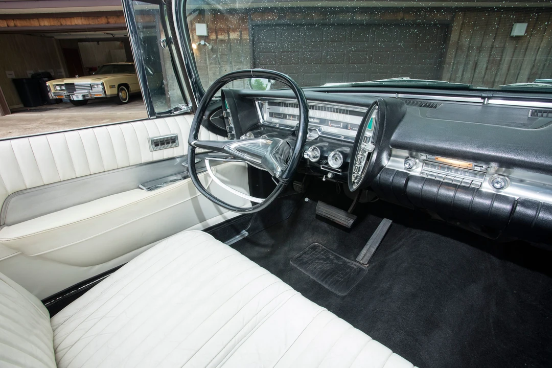 1962 Imperial Crown - Image 14 of 31