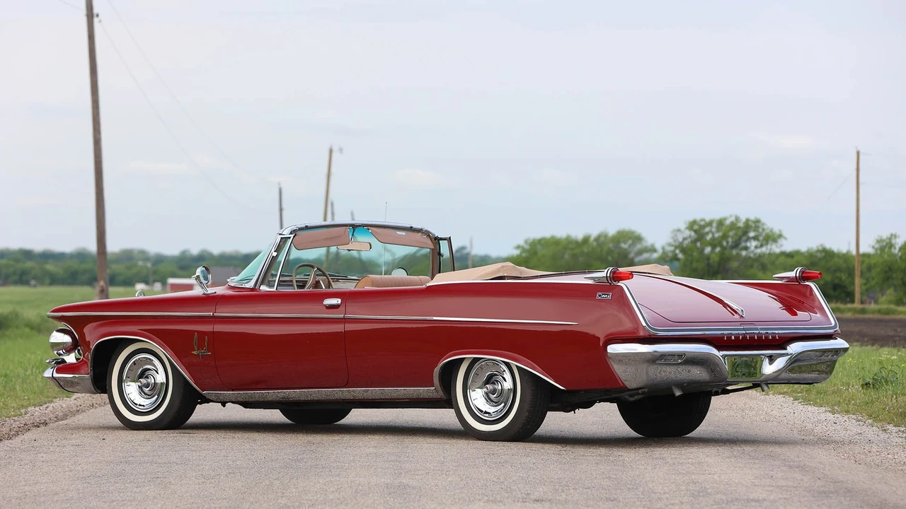 1962 Imperial Crown - Image 7 of 31