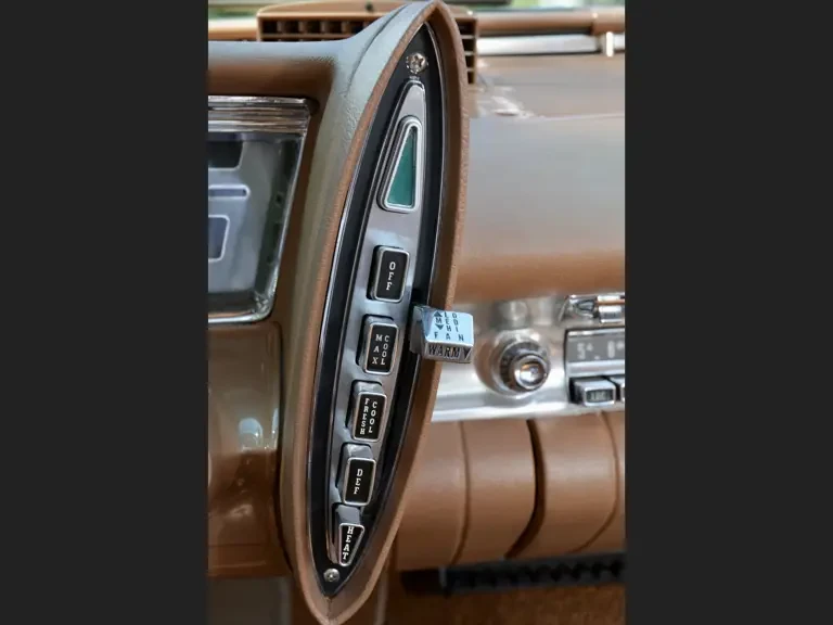 1962 Imperial Crown - Image 11 of 21
