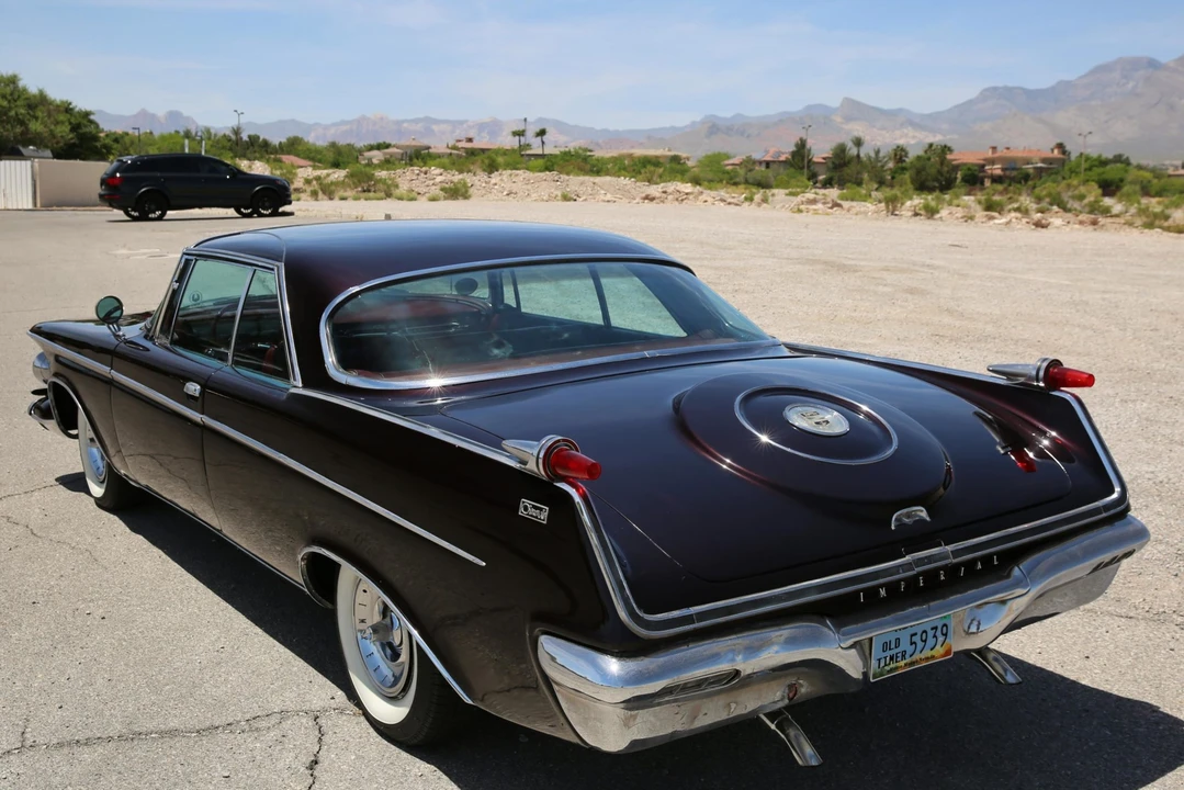1962 Chrysler Imperial 2nd Gen - Image 16 of 31