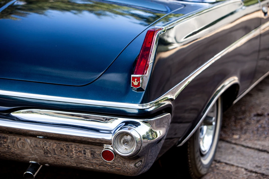 1962 Imperial LeBaron - Image 13 of 31