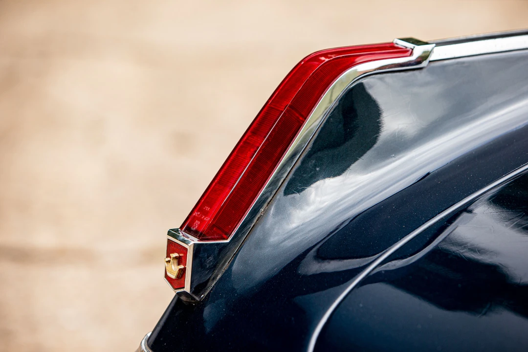 1962 Imperial LeBaron - Image 9 of 31