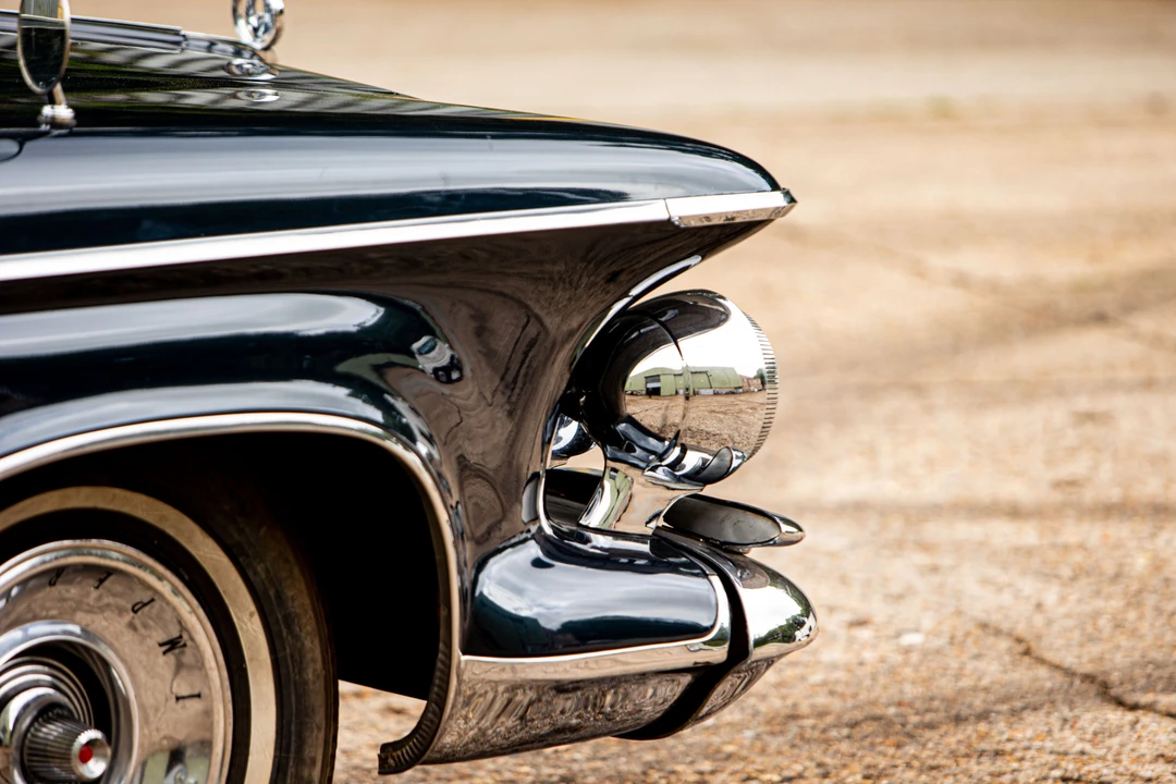 1962 Imperial LeBaron - Image 7 of 31