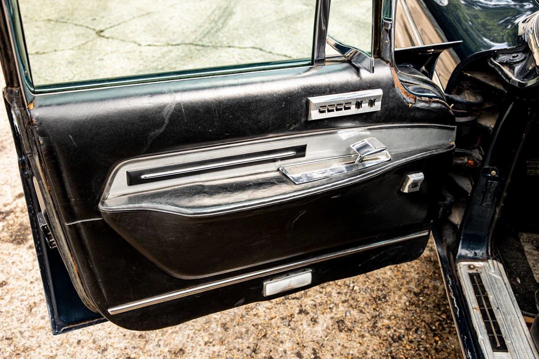 1962 Imperial LeBaron - Image 20 of 31