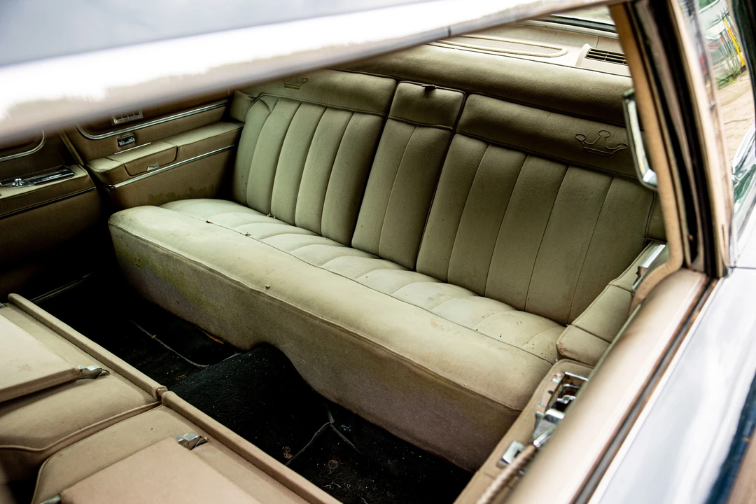 1962 Imperial LeBaron - Image 15 of 31