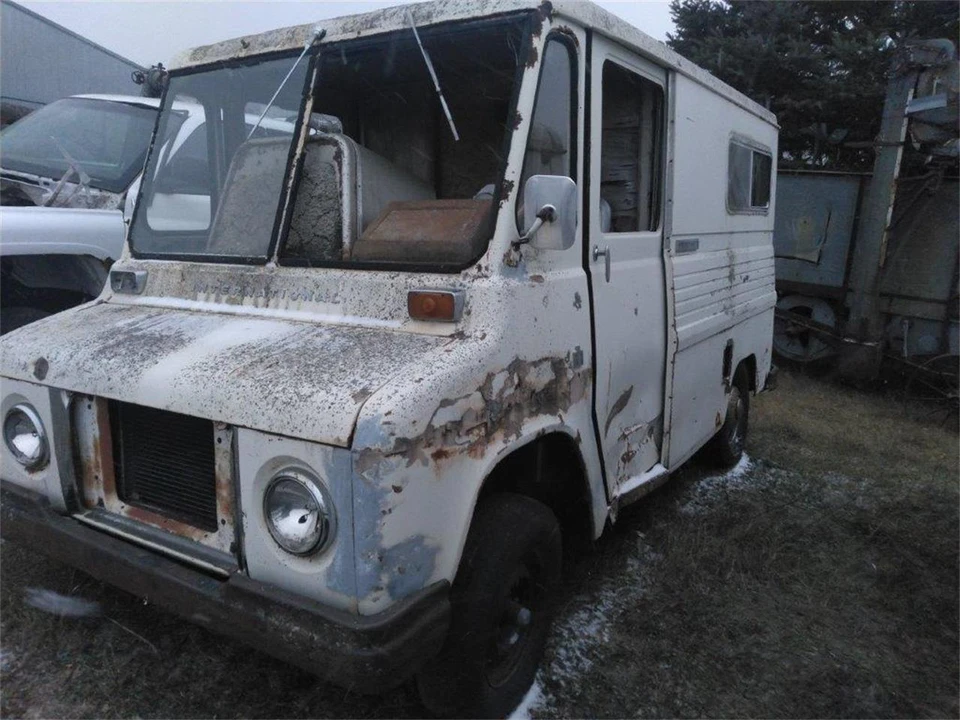 1962 International - Image 7 of 14
